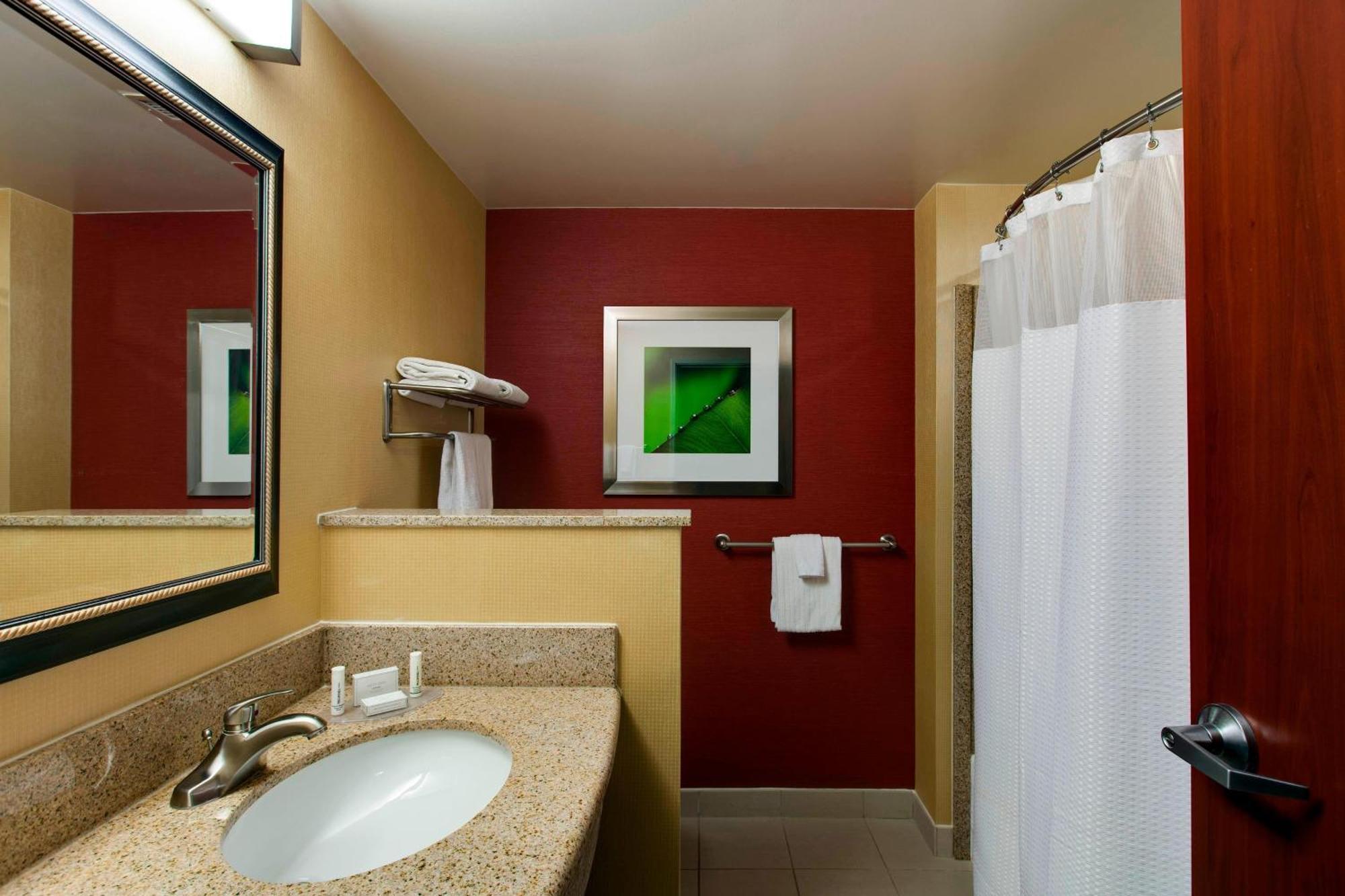 Courtyard By Marriott Chicago Schaumburg/Woodfield Mall Extérieur photo